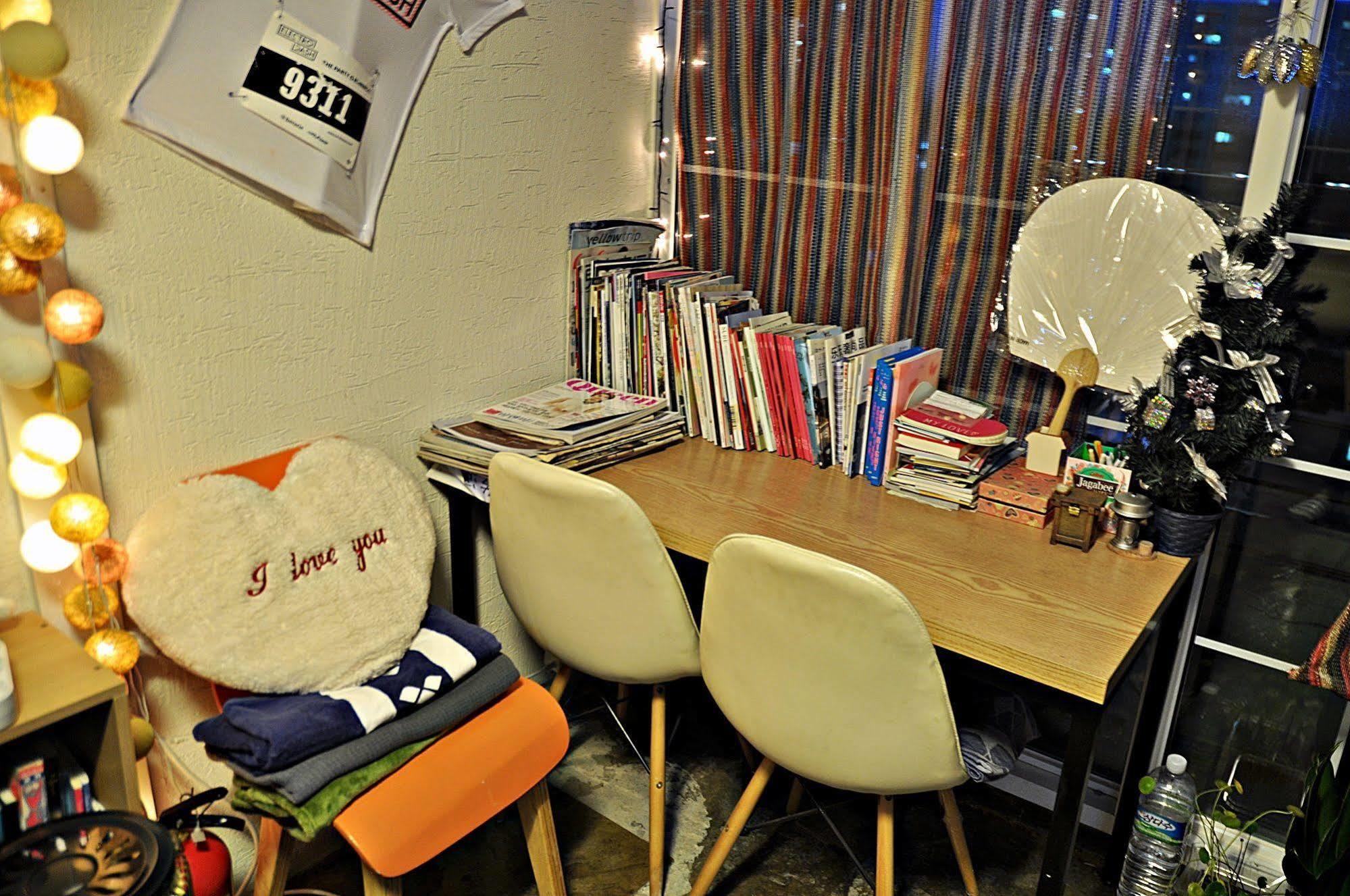 D.H Sinchon Guesthouse Seúl Exterior foto